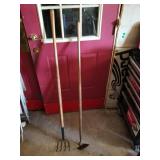 2 Garden Tools, Hay Rake / Garden Hoe