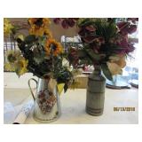 2 Vases with silk flowers