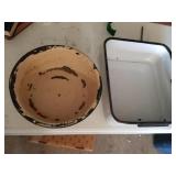 2 Granite ware pieces / Granite ware bowl  and