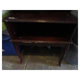 Side/End Table w/Shelves