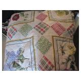 Full/ Queen Bedspread