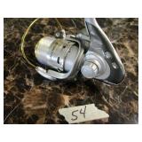 Avenger AV30 Fishing Reel Looks Like New