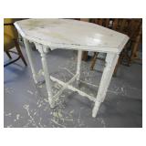 Antique Table / Could Use a Paint job . Very