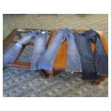 3 Pairs of Womens Jeans Size 6 & 8 / Daisy