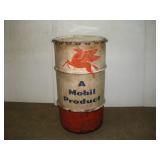 Vintage Mobil 16 Gallon Metal Drum