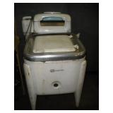 Maytag Ringer Washer - Works