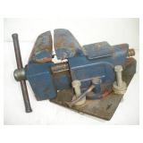 Bench Vise, 3 1/2 inch Jaws