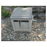 Suncast Hose Reel w/ Hose