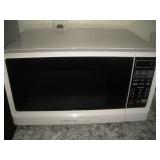 Farberware 1,000 watt Microwave