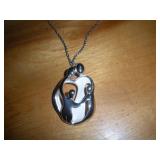 Sterling Silver Necklace & Pendent (12 Grams 28