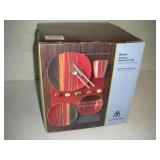 BAZAAR 16 Pc Dinnerware Set