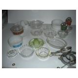 Fire king and Pyrex Bakeware