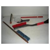 Automotive Brushes & Squeegee