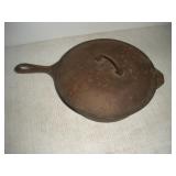 10 inch Cast Iron Skillet w/Lid