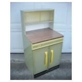 Vintage Wolverine Childrens Metal Sears Kitchen