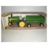 Ertl John Deere Die Cast Tractor 1:16 Scale