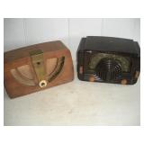 (2) Zenith Vintage Radios