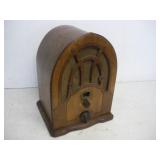 Vintage Tube Radio  13 inches tall