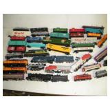 HO Locomotives & Train Cars
