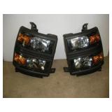 Chevy Truck Headlights  23172785 / 23172784