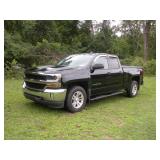 2016 Chevrolet Silverado  8 Cylinder, 5.3 L, 4WD