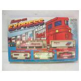 Snap-On HO Gauge Train w/Track & Transformer -