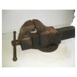 Columbian 6 inch Jaw Bench Vise No. 506  25 inches