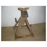 2 Ton Jack Stand  20 - 26 inches
