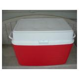 RUBBERMAID COOLER 24X15X17