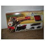 BACHMAN PAUL BUNYAN TOY TRAIN SET