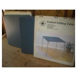 2 FOLDING TABLES 34X34