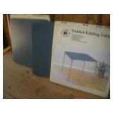 2 FOLDING TABLES 34X34