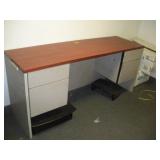 METAL DESK  66x20x30 INCHES