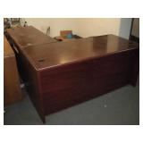 CORNER DESK  66x89x29x30 INCHES