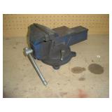 FORGE 6 INCH JAW BENCH VISE  15 INCHES LONG