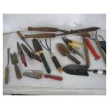 SMALL GARDEN TOOLS