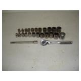 CRAFTSMAN 3/8 DRIVE 6/12 PT SAE SOCKETS, RATCHET &
