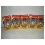 BASKETBALL FIGURINES