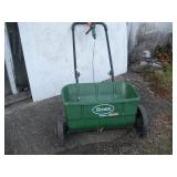 SCOTT LAWN SPREADER  MODEL 3000