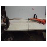 BLACK & DECKER ELECTRIC WEED WACKER