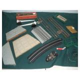 LIONEL TRAIN ACCESSORIES