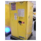 JUSTRITE FLAMMABLE LIQUID STORAGE CABINET W/