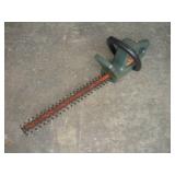 B&D 18 IN ELECTRIC HEDGE TRIMMER