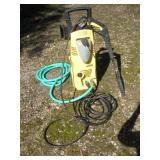 KARCHER ELECTRIC PRESSURE WASHER W/