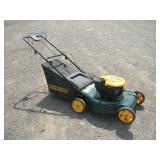 YARD MAN 21 IN LAWN MOWER W/ BRIGGS AND STRATTON