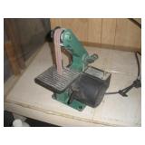CM 1X30 INCH BELT SANDER