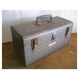CRAFTSMAN TOOL BOX 18 IN