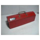 NAPA NEW BRITAIN METAL TOOL BOX 19IN LONG