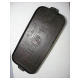 GRISWOLD #9 CAST IRON GRIDDLE 746