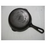 GRISWOLD #3 CAST IRON SKILLET 709 K